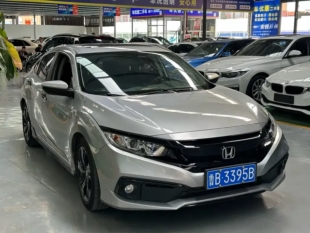 Honda Civic — фото 5