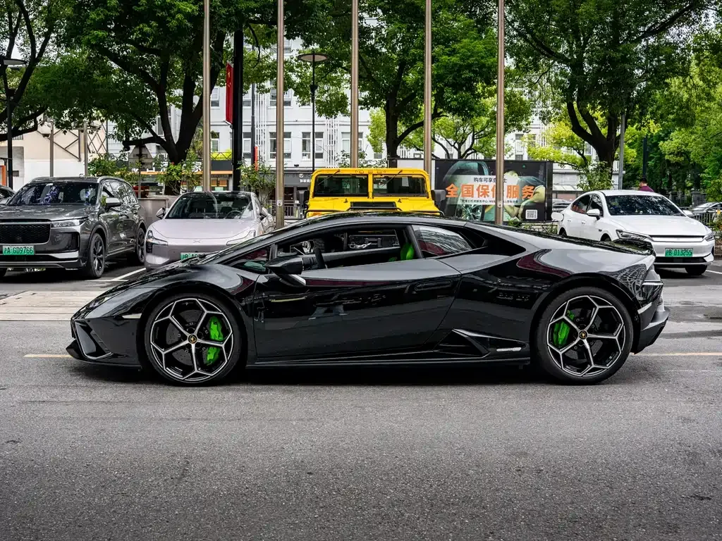 Lamborghini Huracan — фото 8