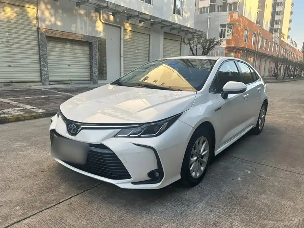 Toyota Corolla — фото 6