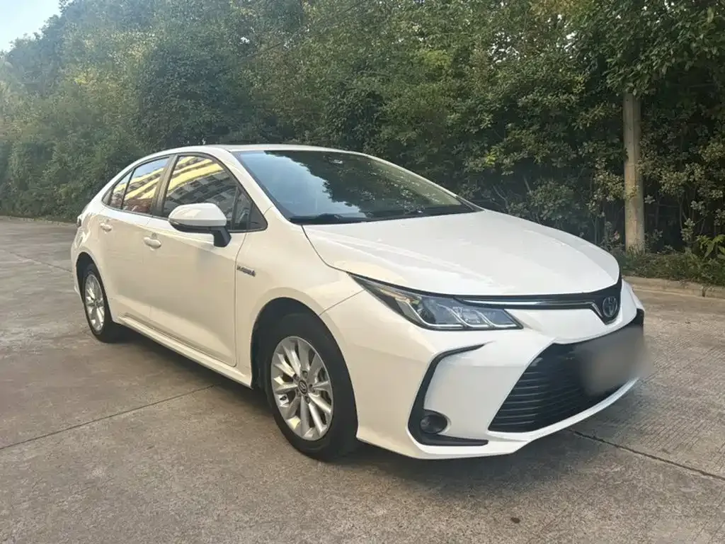 Toyota Corolla — фото 3