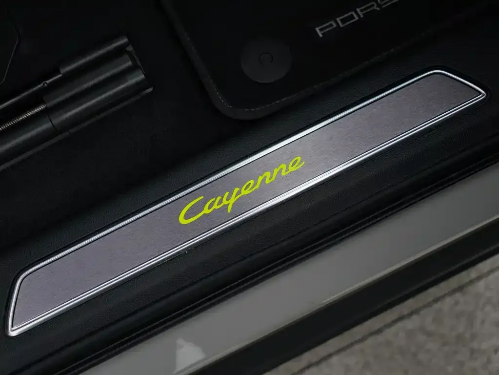 Porsche Cayenne Hybrid — фото 4