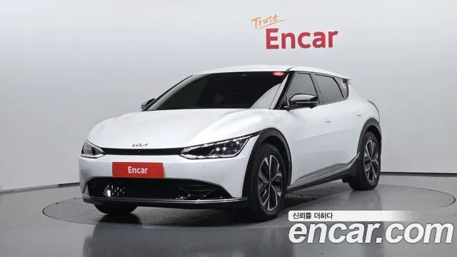 Kia EV6 — фото 1