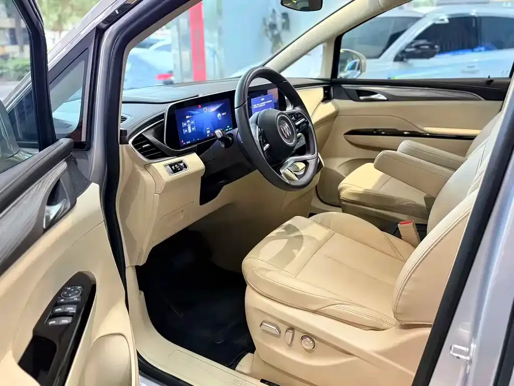 Buick GL8 Hybrid — фото 4