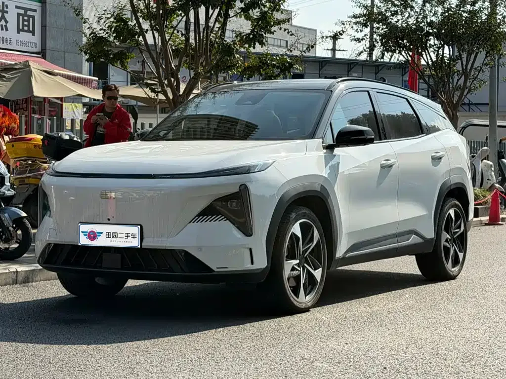 Geely Galaxy L7 — фото 1