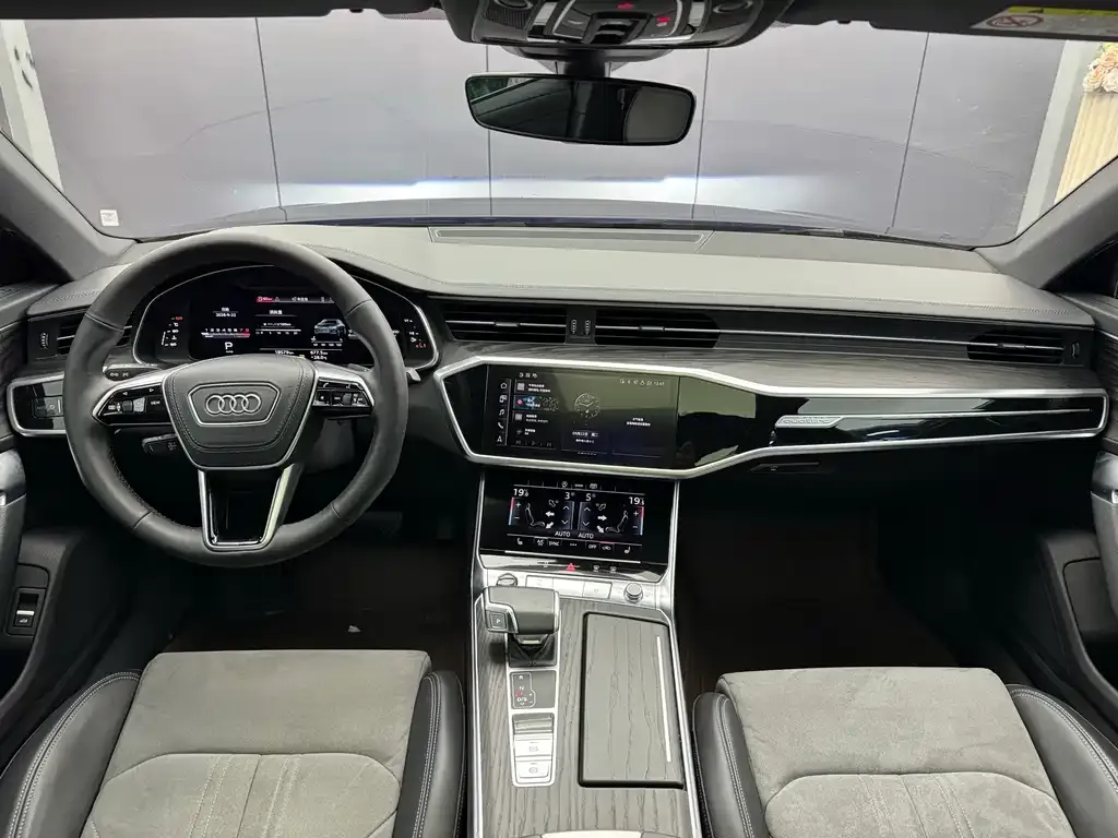 Audi A6L — фото 9