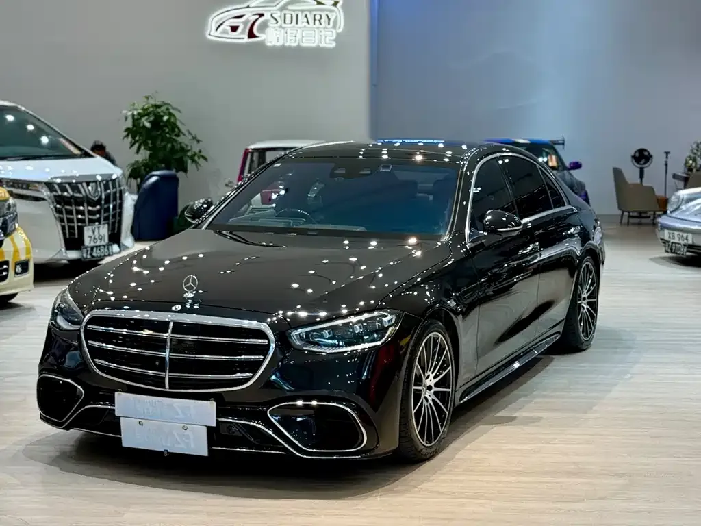 Mercedes-Benz S-Class — фото 1