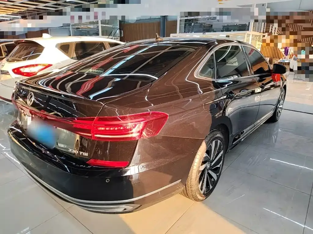 Volkswagen Passat — фото 9