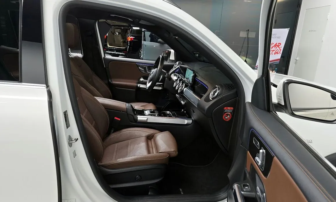 Mercedes-Benz GLB-Class — фото 10