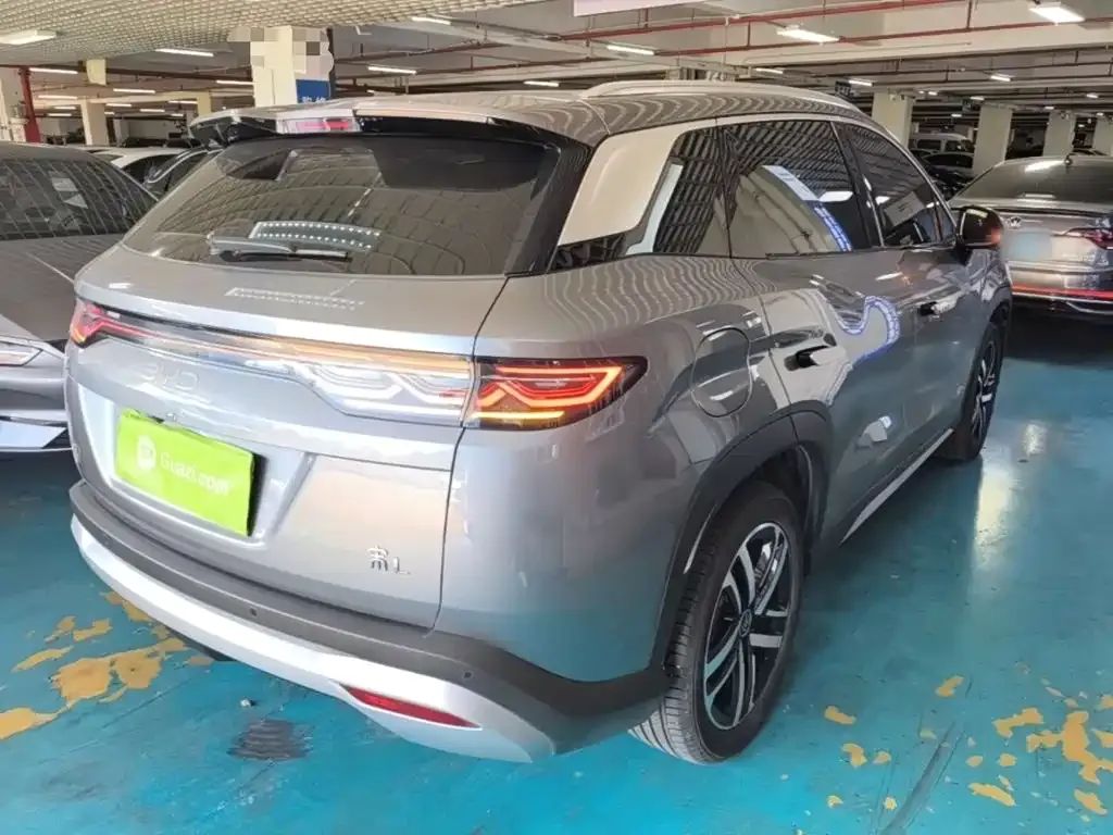 BYD L DM-i — фото 2
