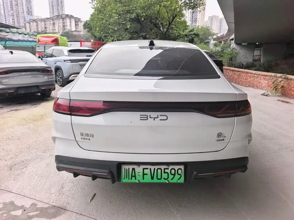 BYD Qin L — фото 4