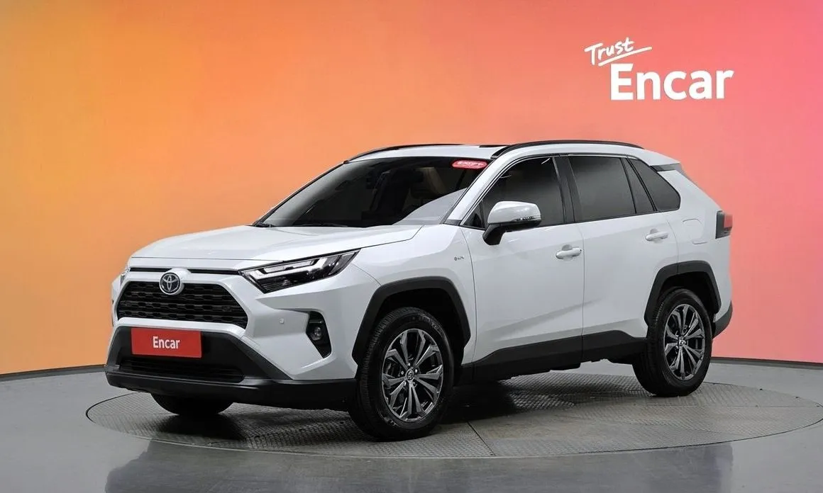 Toyota RAV4 — фото 1