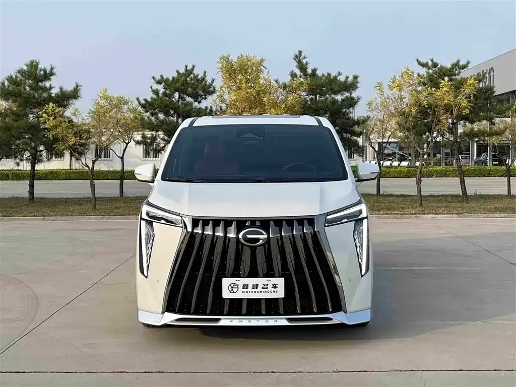 GAC Motor Trumpchi M8 — фото 10