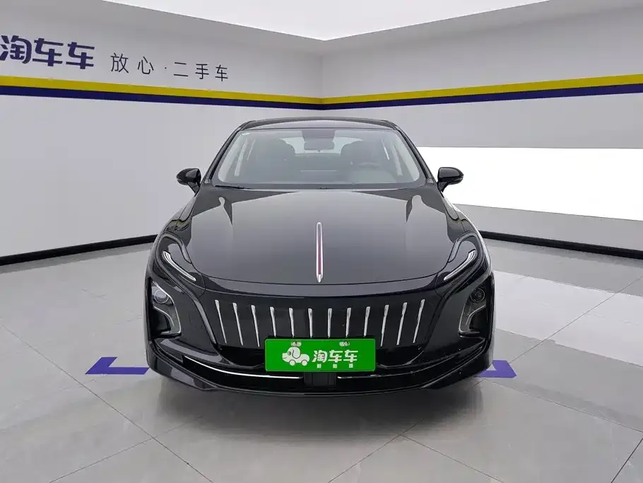 Hongqi E-QM5 — фото 8