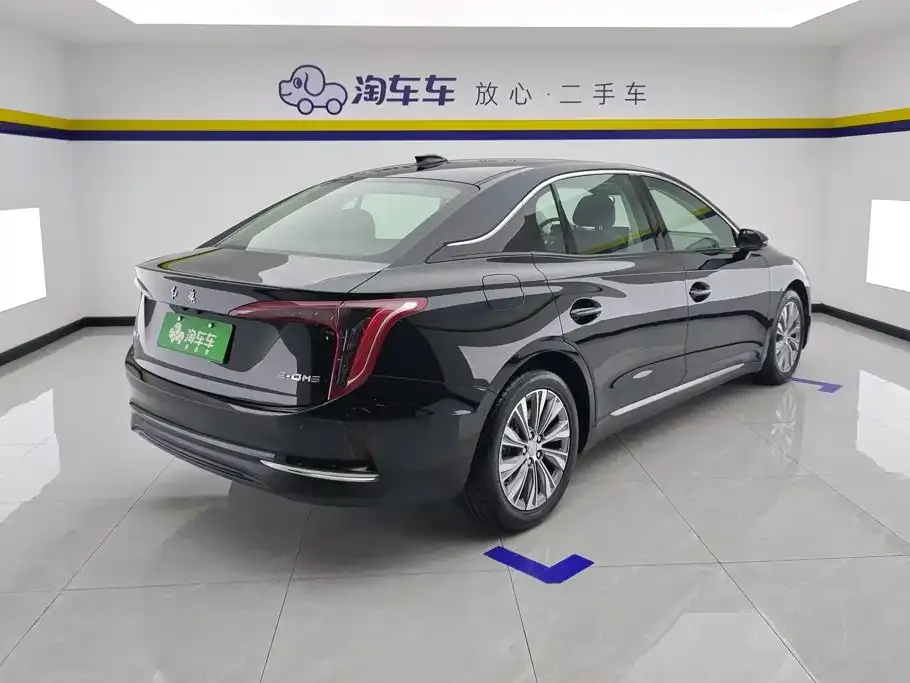 Hongqi E-QM5 — фото 5