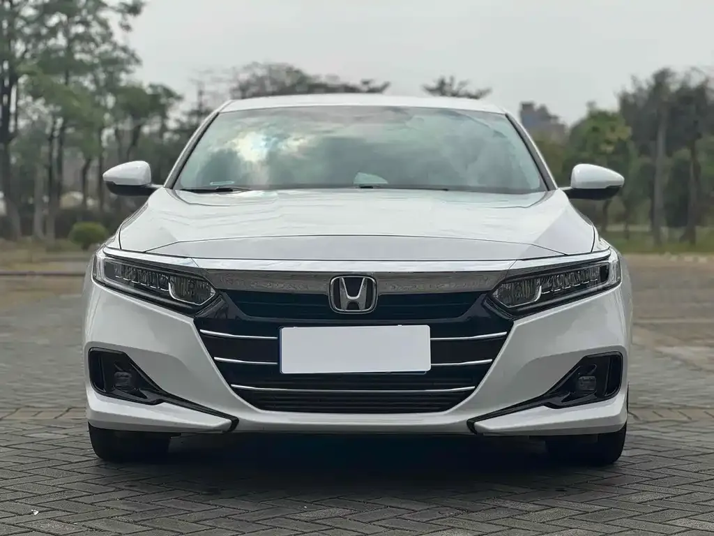 Honda Accord — фото 4