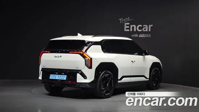 Kia EV3 — фото 2