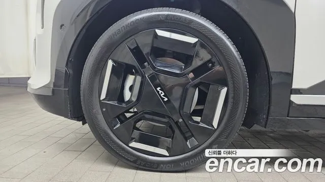 Kia EV3 — фото 6
