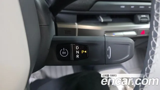 Kia EV3 — фото 8