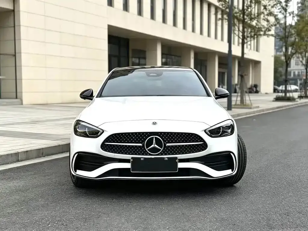 Mercedes-Benz C-Class — фото 7
