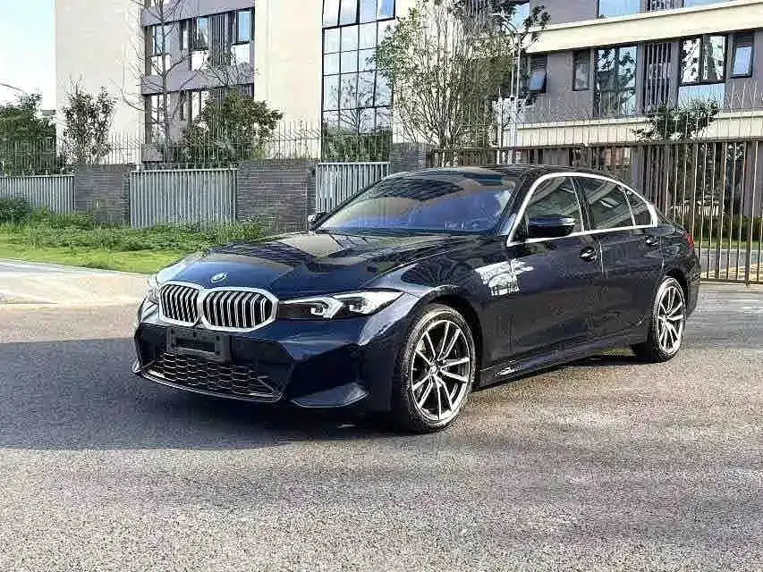 BMW 3 Series — фото 1
