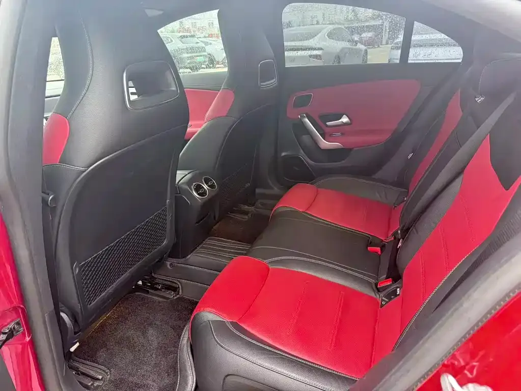 Mercedes-Benz CLA AMG — фото 8