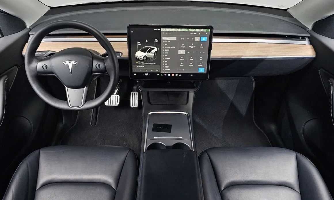 Tesla Model Y — фото 5