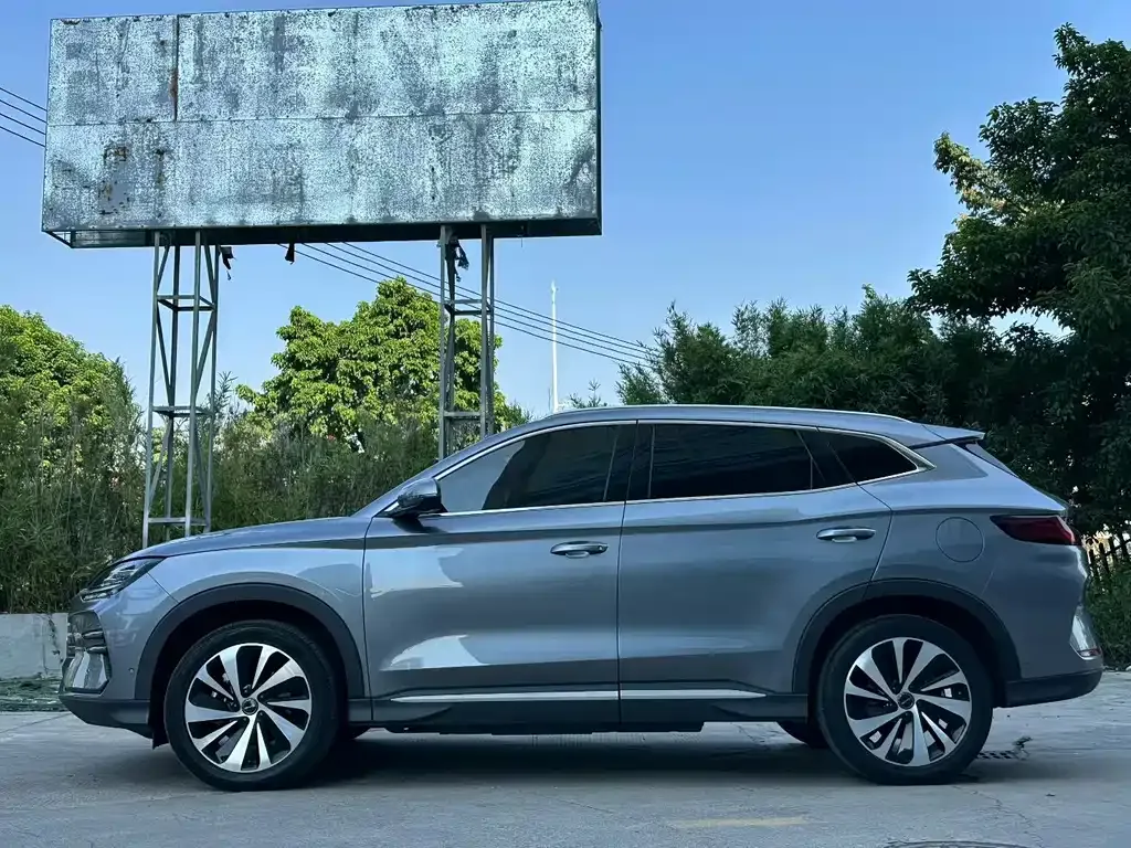 BYD PLUS New Energy — фото 7