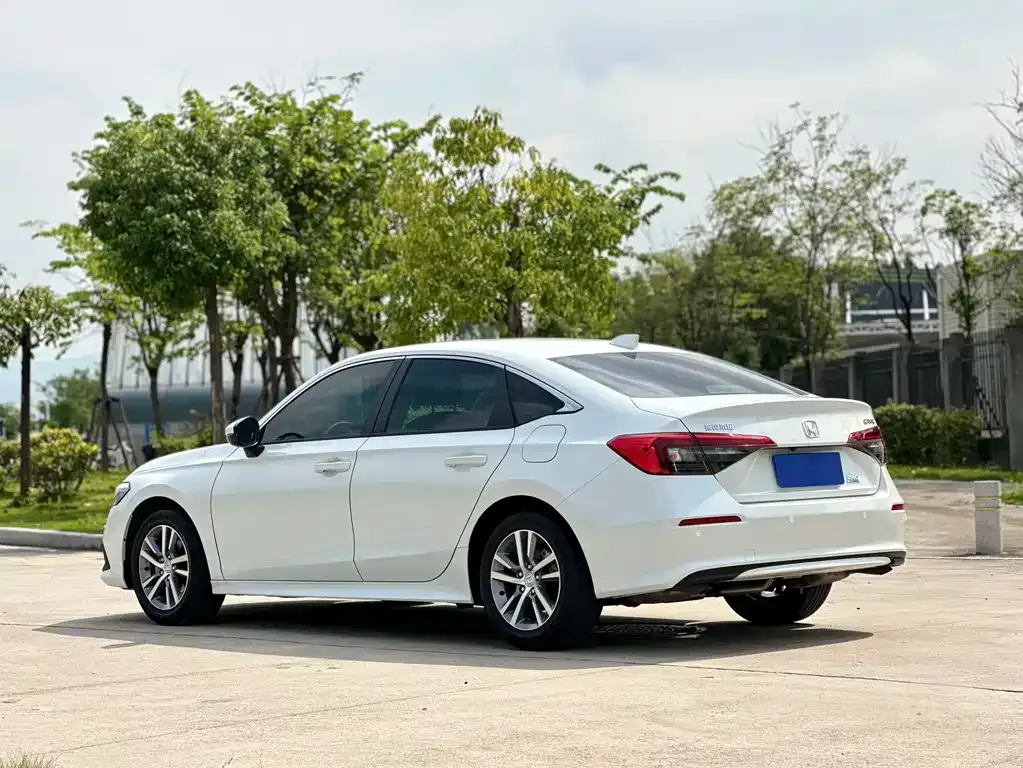 Honda Civic — фото 8