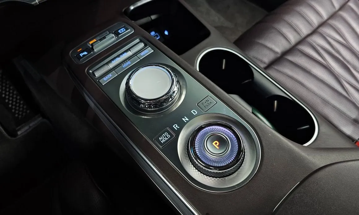 Genesis GV70 — фото 4