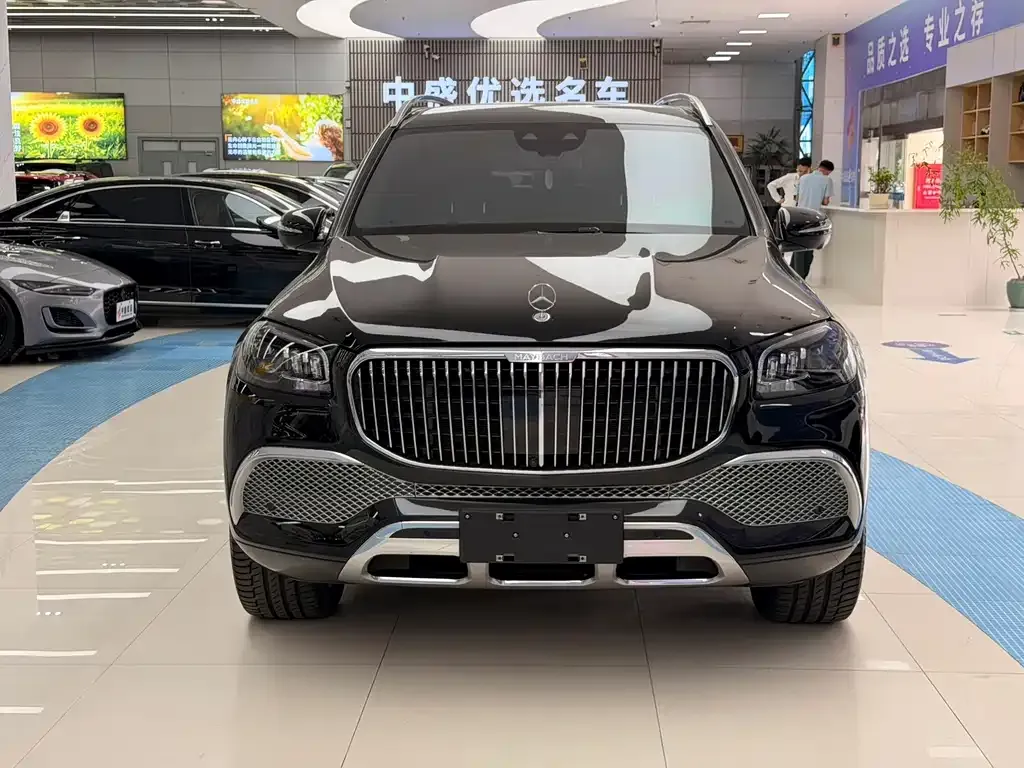 Mercedes-Benz GLS — фото 6