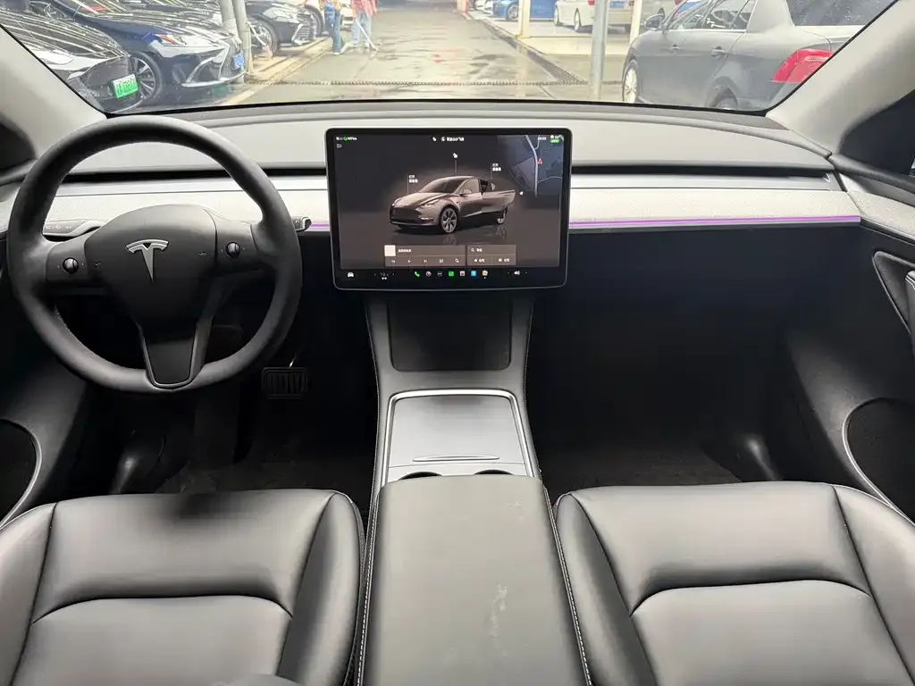 Tesla Model Y — фото 2