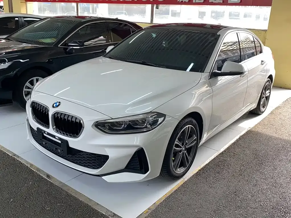 BMW 1 Series — фото 1