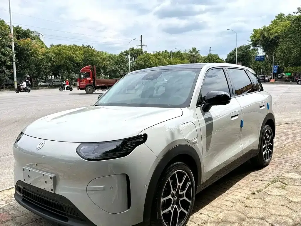 Leapmotor Leapmotor A10 — фото 1