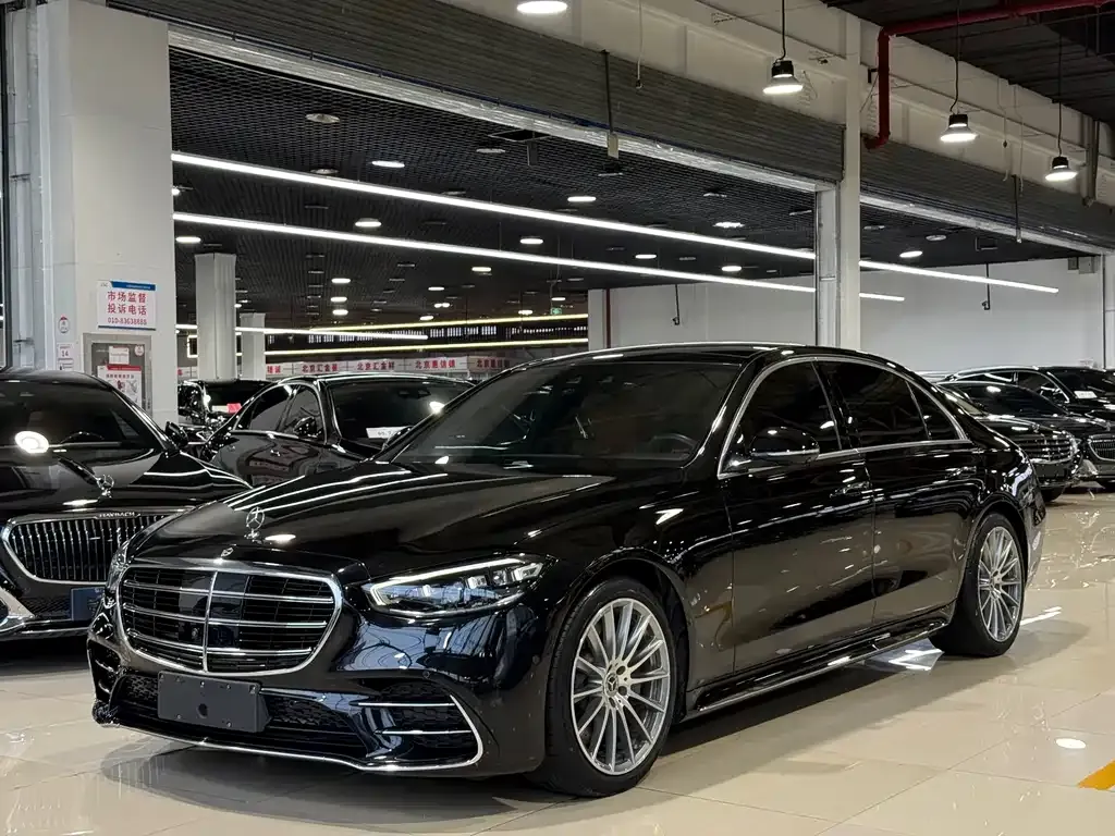 Mercedes-Benz S-Class — фото 1