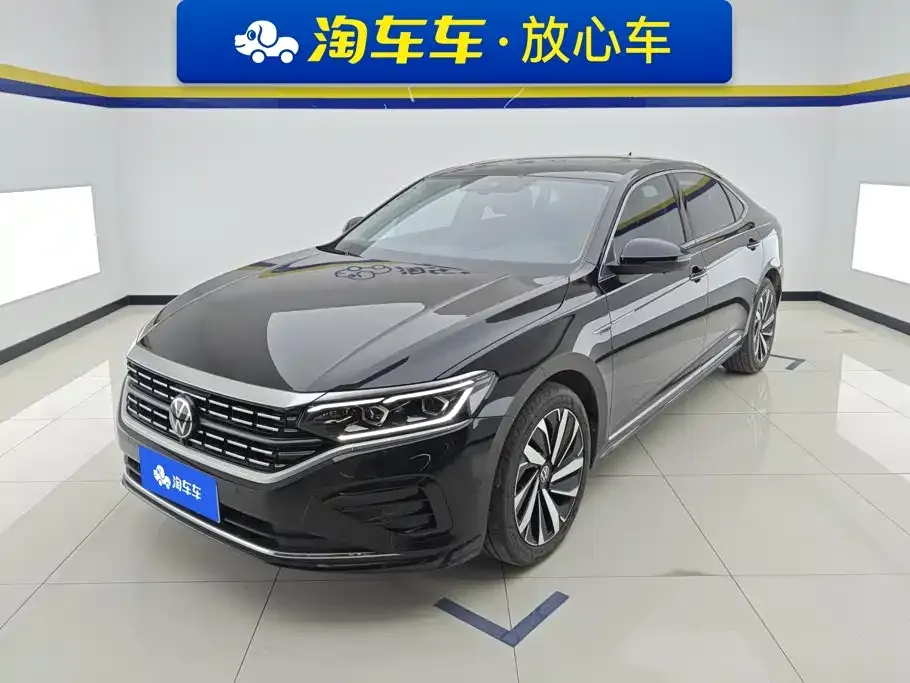 Volkswagen Passat — фото 1