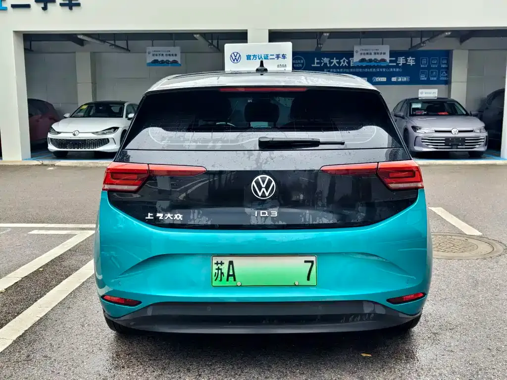 Volkswagen ID.3 — фото 3
