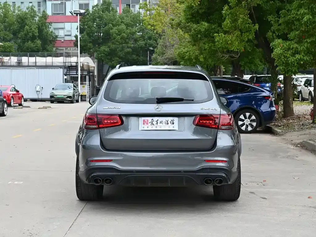 Mercedes-Benz GLC AMG — фото 9