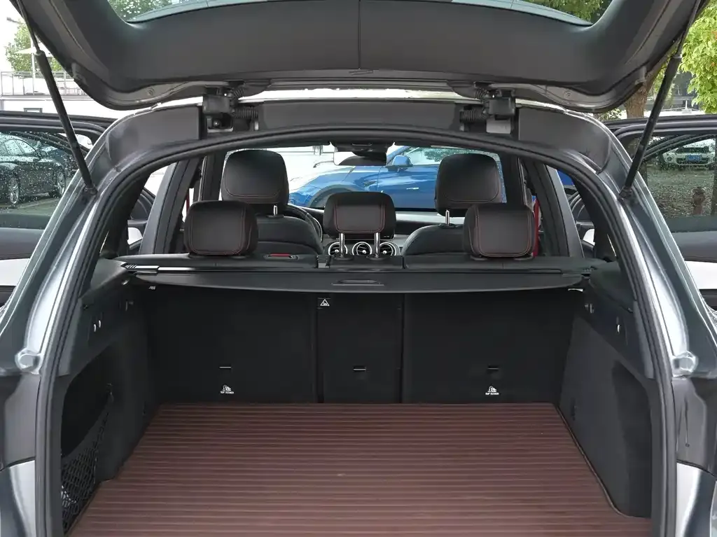 Mercedes-Benz GLC AMG — фото 6