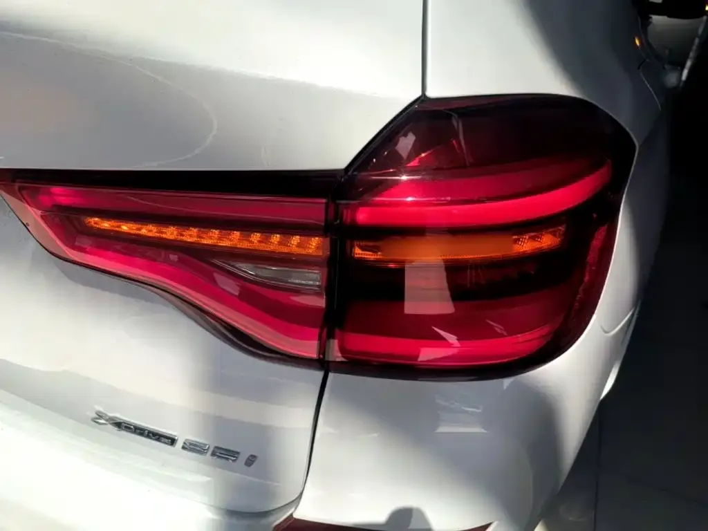 BMW X3 — фото 2