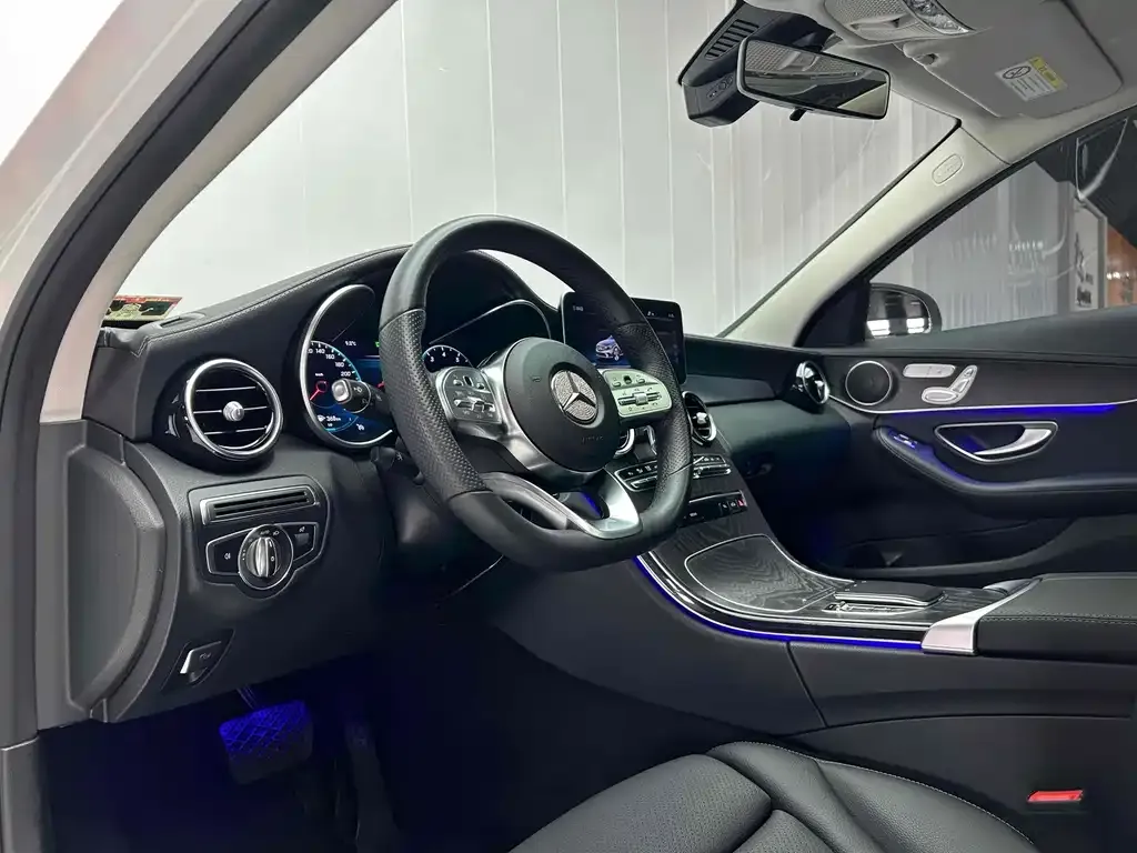 Mercedes-Benz C-Class — фото 10