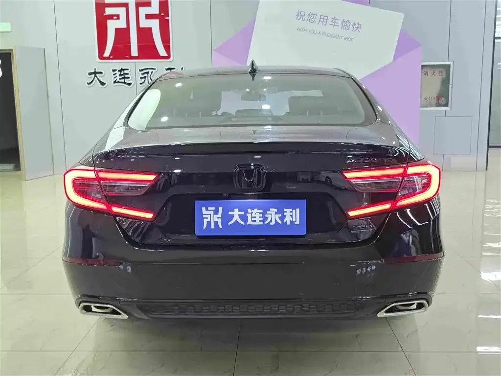 Honda Accord — фото 10