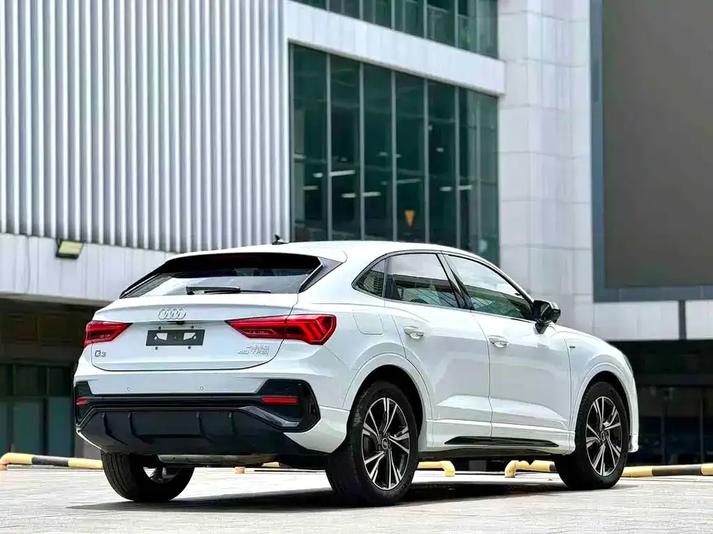 Audi Q3 Sportback — фото 8