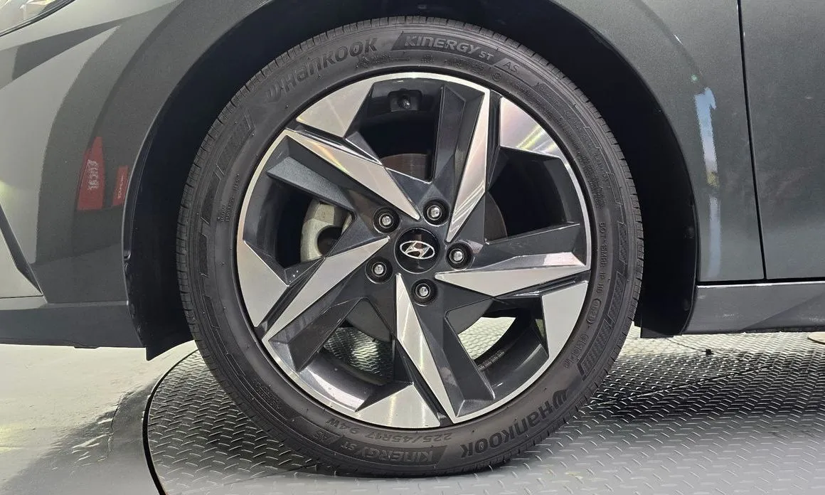 Hyundai AVANTE — фото 10
