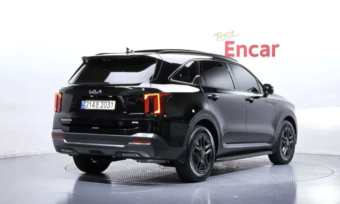 Kia Sorento — фото 6