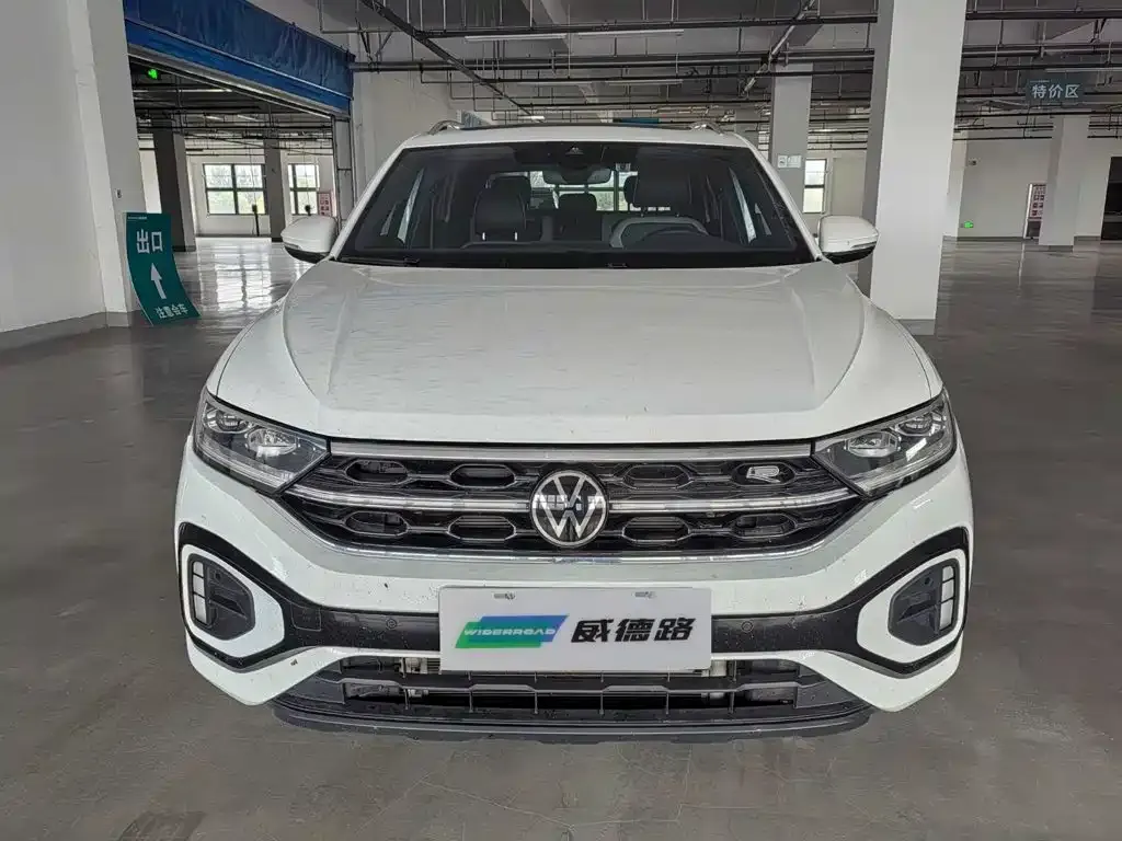 Volkswagen T-Roc — фото 2