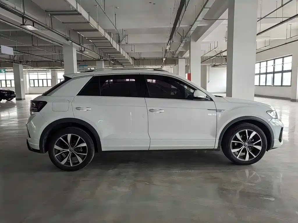 Volkswagen T-Roc — фото 5