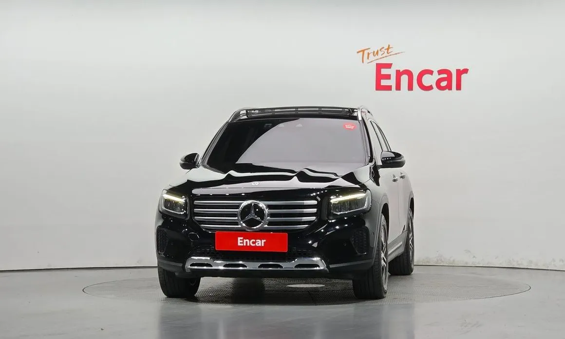 Mercedes-Benz GLB-Class — фото 9