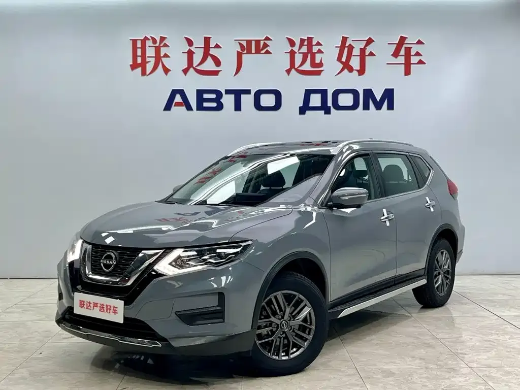 Nissan X-Trail — фото 1