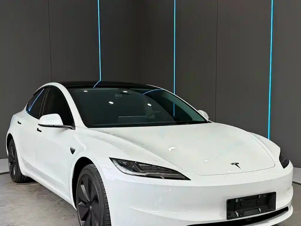 Tesla Model 3 — фото 2