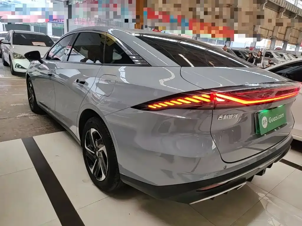 Geely Galaxy L6 — фото 4